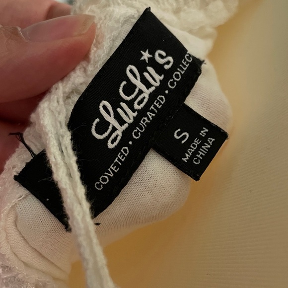 Elegant White Lace Maxi Dress - Picture 4 of 6